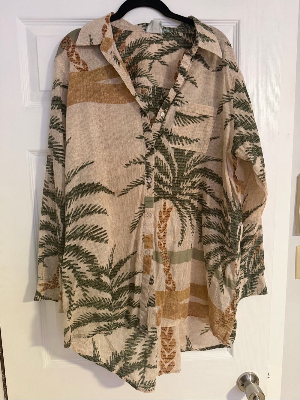 Palm-Print Button-Down Shirt in Beige and Green